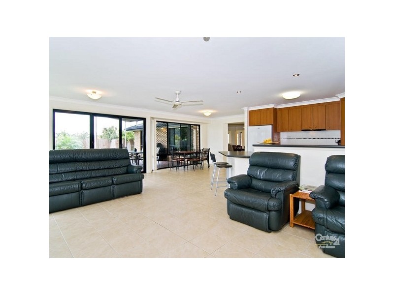 278 Kirralee Crescent, Upper Kedron QLD 4055