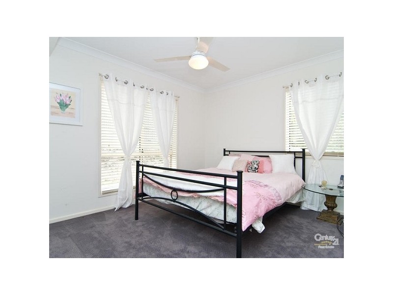 48 Fortrose Place, Ferny Grove QLD 4055