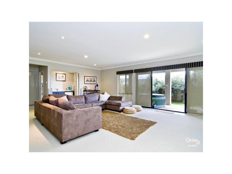 13 Pickering Place, Upper Kedron QLD 4055