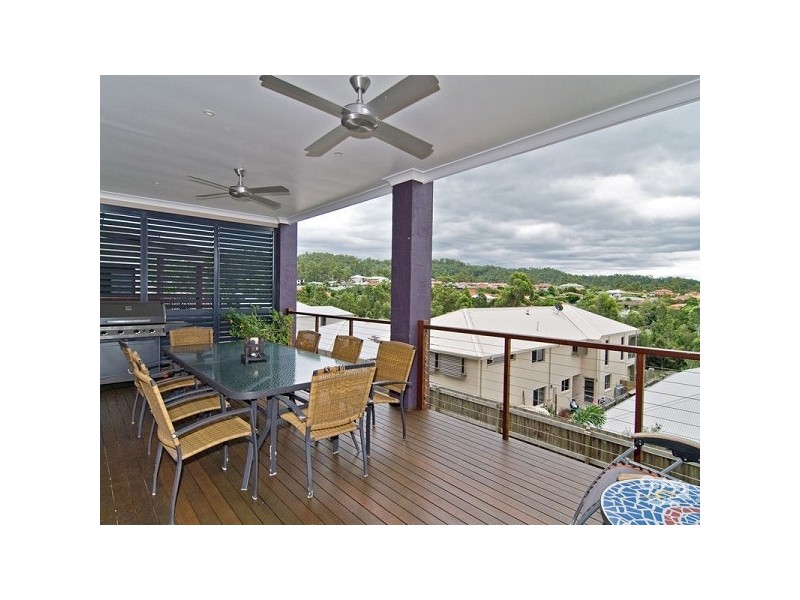 15 Pickering Place, Upper Kedron QLD 4055
