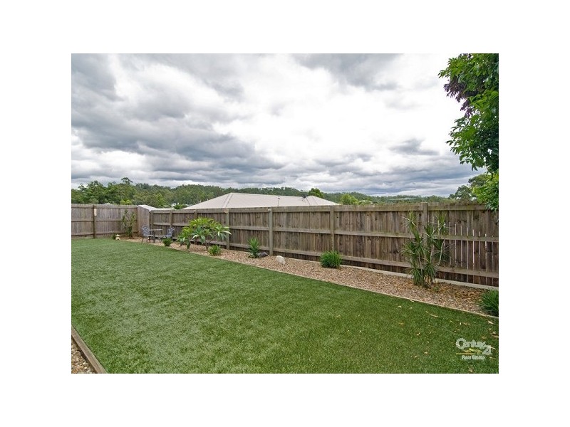 15 Pickering Place, Upper Kedron QLD 4055