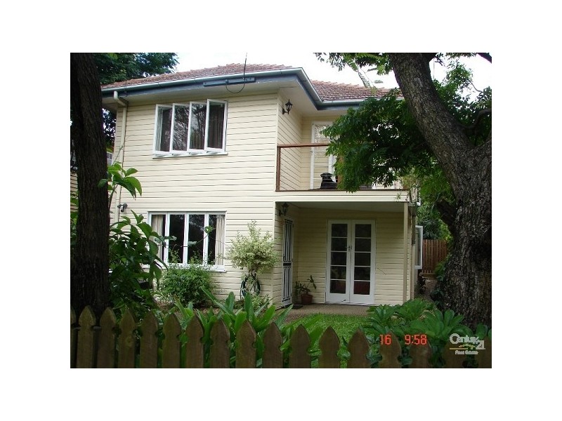 69 Finsbury Street, Newmarket QLD 4051