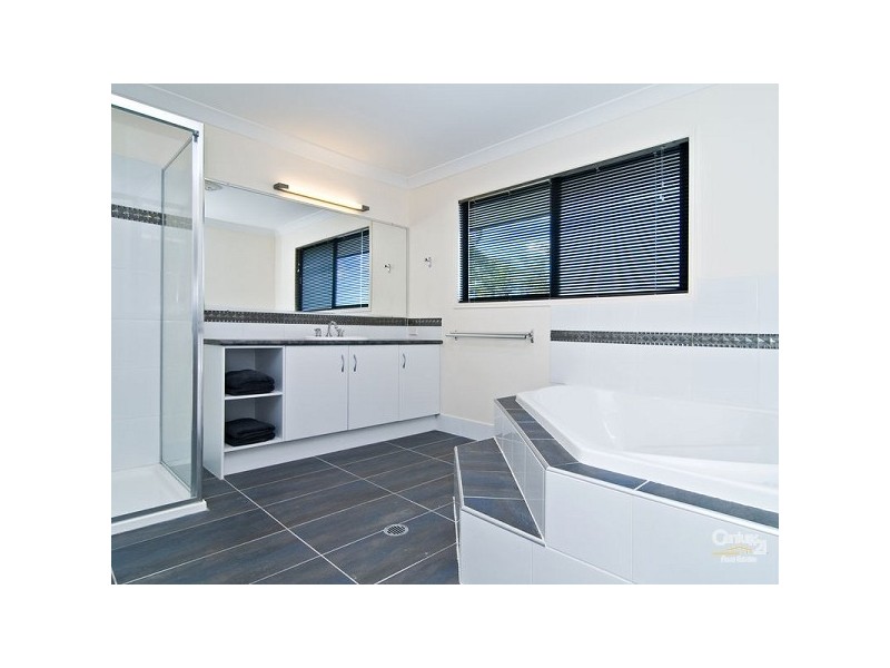 40 Tivoli Place, Ferny Grove QLD 4055