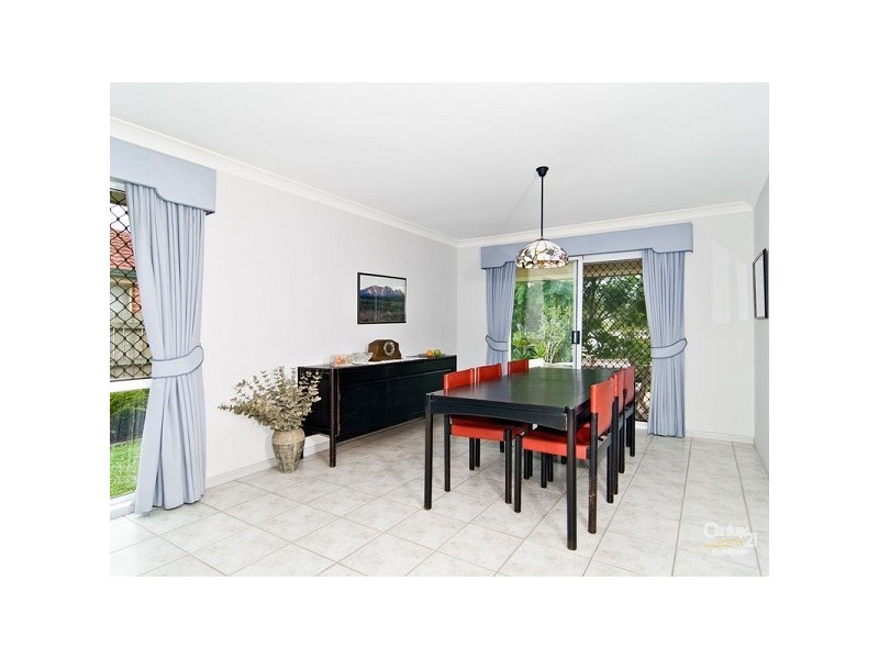 22 Glenelg Place, Ferny Grove QLD 4055