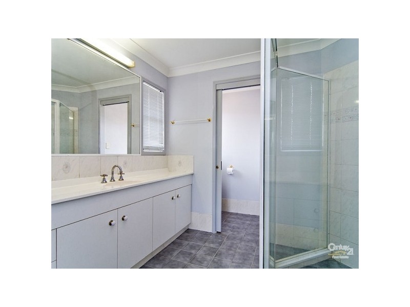 22 Glenelg Place, Ferny Grove QLD 4055