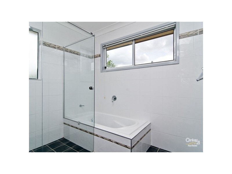 22 Glenelg Place, Ferny Grove QLD 4055