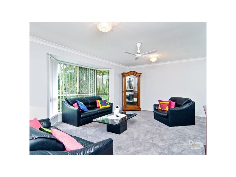 4 Greenfern Place, Ferny Grove QLD 4055