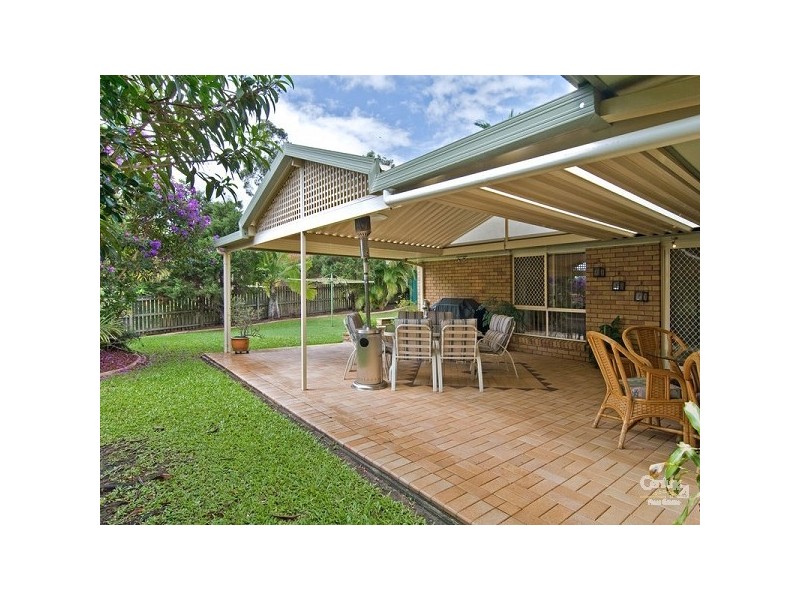 4 Greenfern Place, Ferny Grove QLD 4055