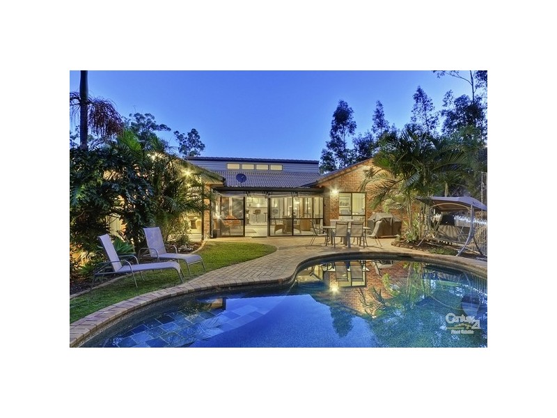 5 Lamorna Court, Ferny Hills QLD 4055