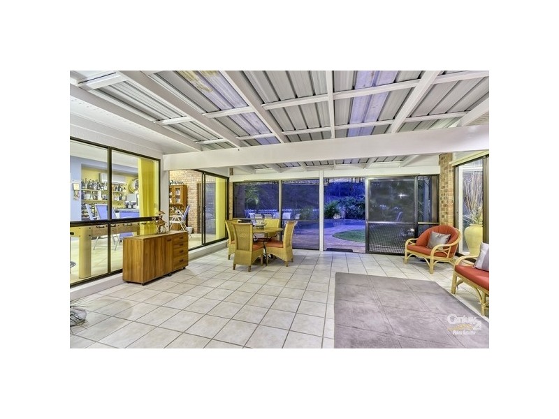 5 Lamorna Court, Ferny Hills QLD 4055