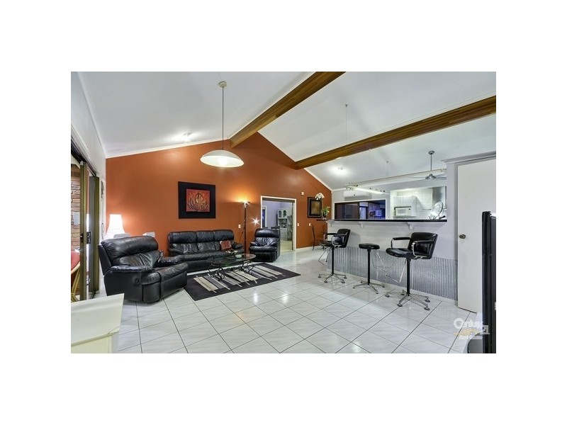 5 Lamorna Court, Ferny Hills QLD 4055