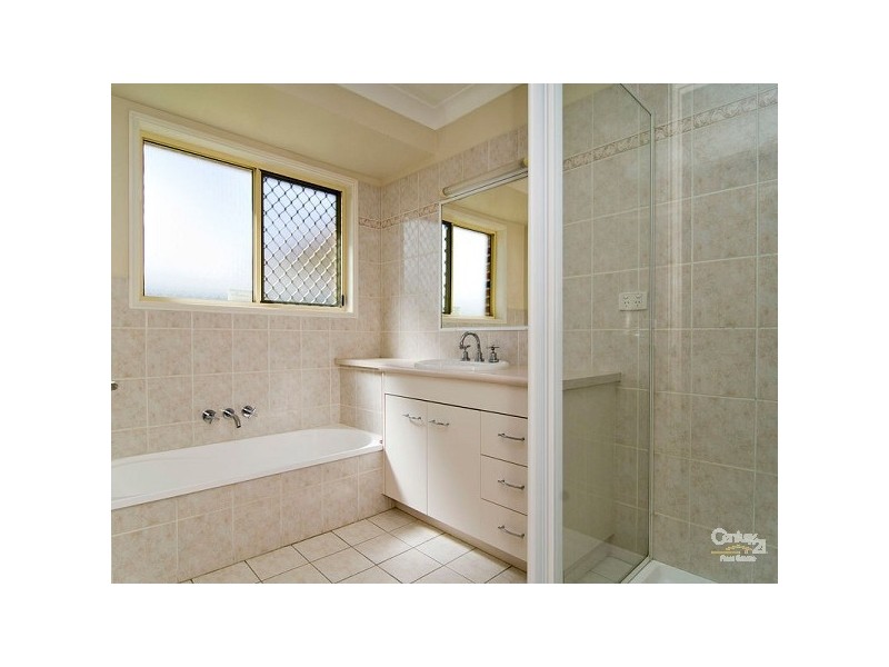 293 Upper Kedron Road, Ferny Grove QLD 4055