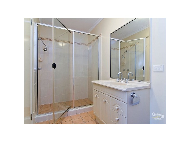 48 McGinn Road, Ferny Grove QLD 4055