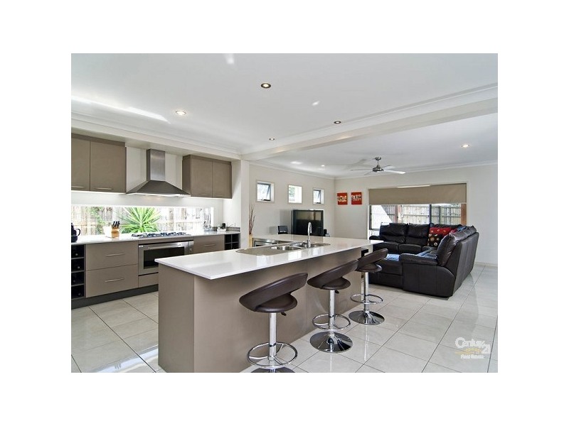 38 Highbury Place, Upper Kedron QLD 4055