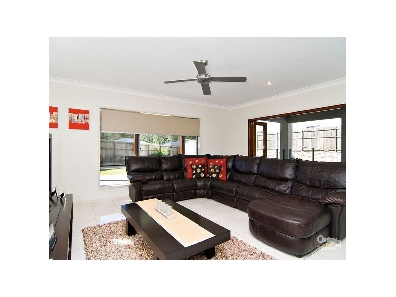 38 Highbury Place, Upper Kedron QLD 4055