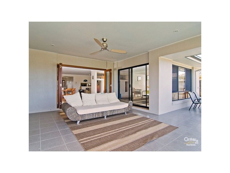 14 Pickering Place, Upper Kedron QLD 4055