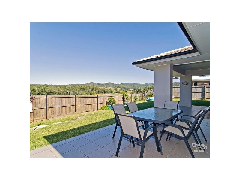 14 Pickering Place, Upper Kedron QLD 4055