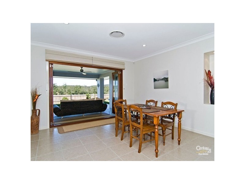 14 Pickering Place, Upper Kedron QLD 4055