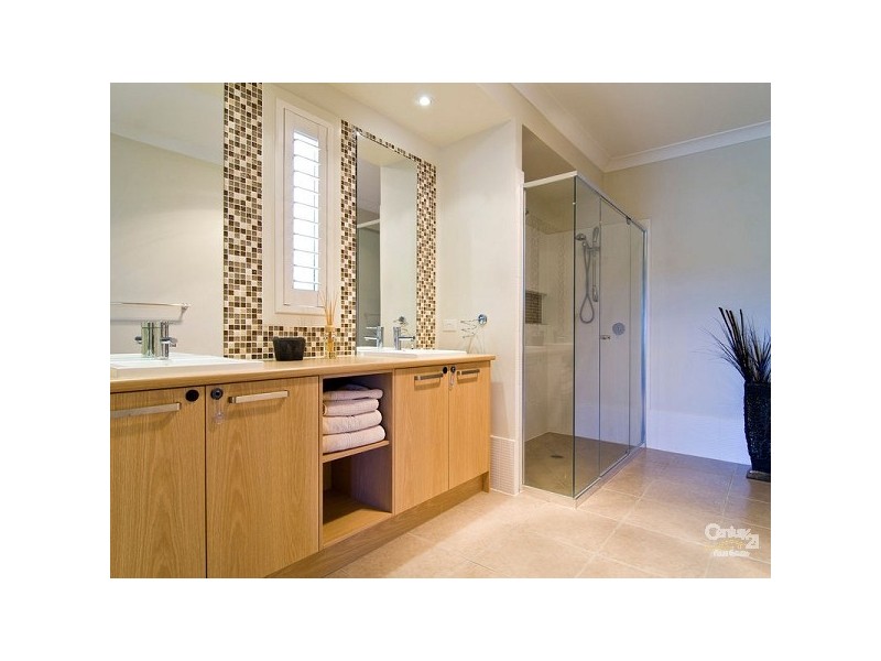 14 Pickering Place, Upper Kedron QLD 4055