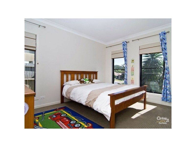 14 Pickering Place, Upper Kedron QLD 4055