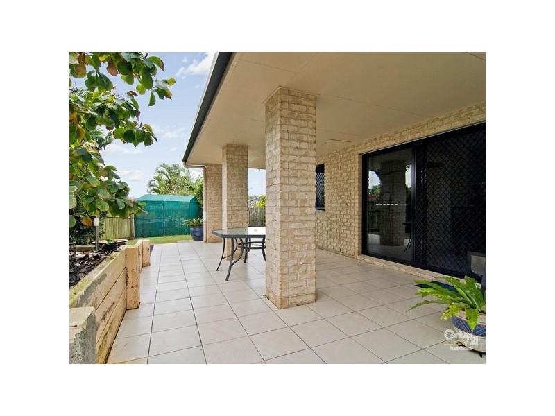 19 Edinburgh Close, Upper Kedron QLD 4055