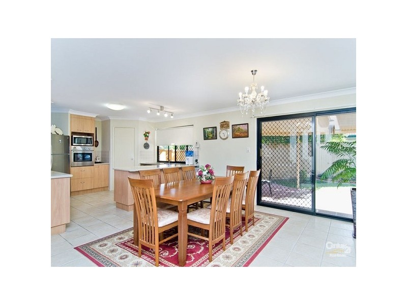 11 Glenkyree Close, Upper Kedron QLD 4055