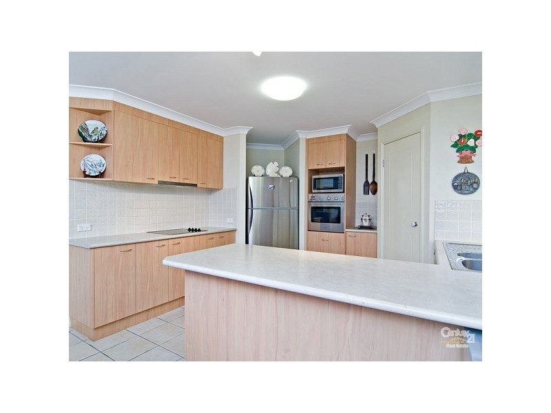 11 Glenkyree Close, Upper Kedron QLD 4055