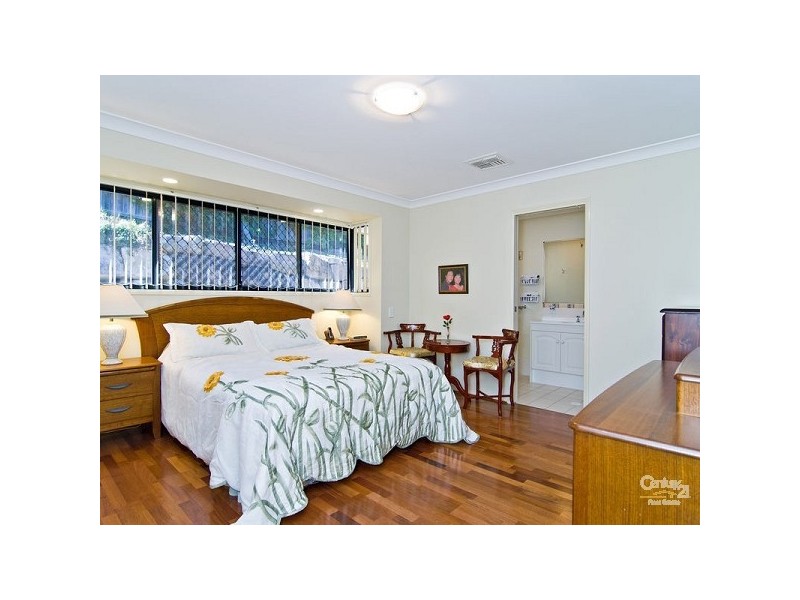 11 Glenkyree Close, Upper Kedron QLD 4055