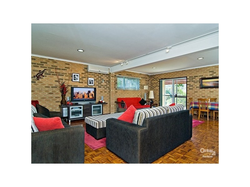 38 Leckmy Street, Ferny Grove QLD 4055