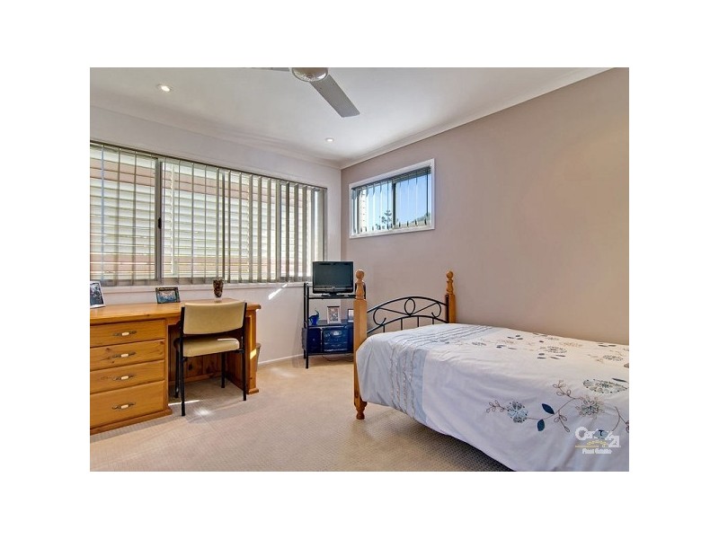 38 Leckmy Street, Ferny Grove QLD 4055