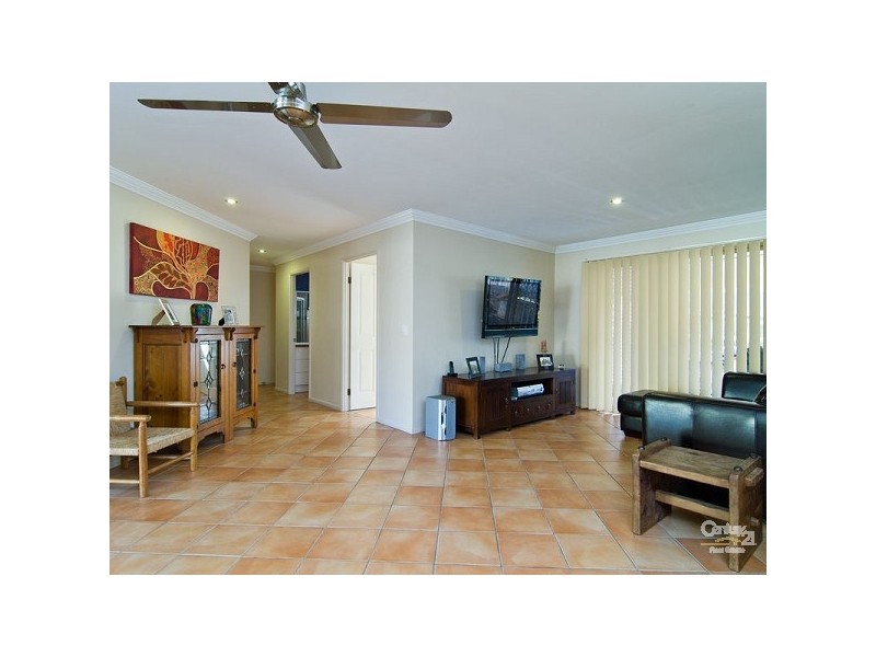 18 Fortrose Place, Ferny Grove QLD 4055