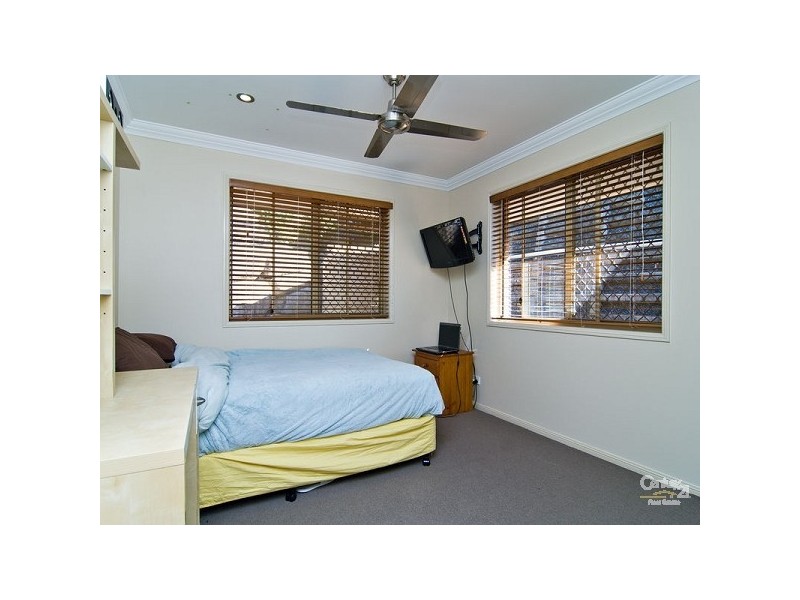 18 Fortrose Place, Ferny Grove QLD 4055