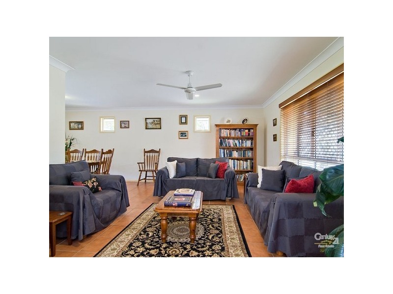 57 Wyellan Place, Upper Kedron QLD 4055