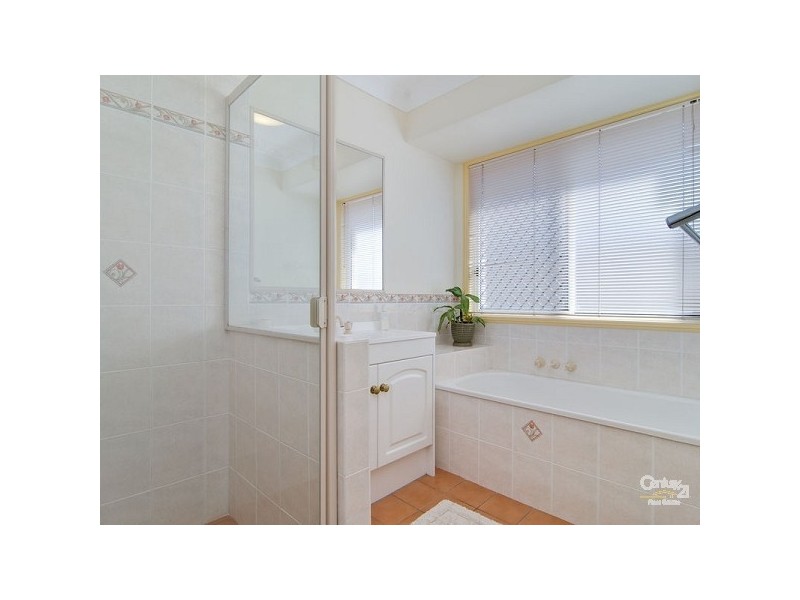 57 Wyellan Place, Upper Kedron QLD 4055