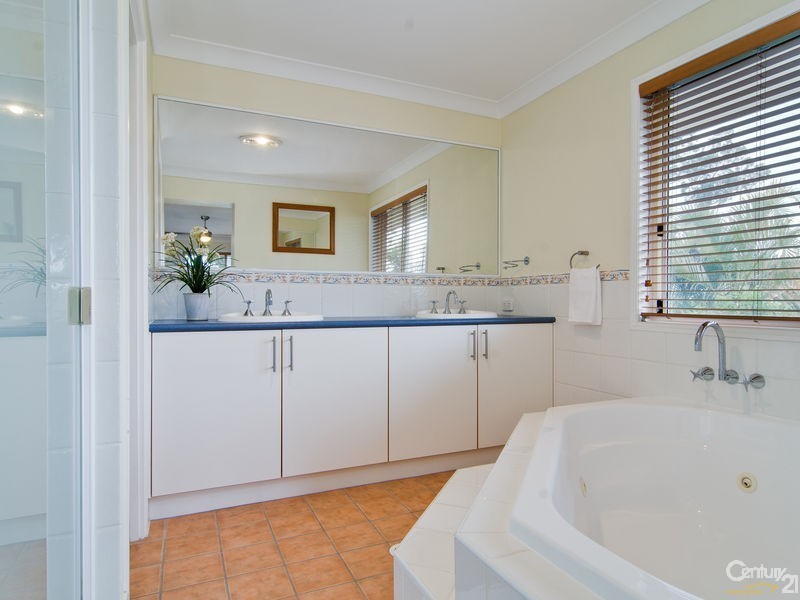 49 Aberdeen Place, Upper Kedron QLD 4055