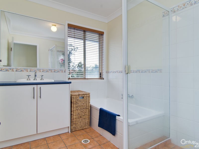 49 Aberdeen Place, Upper Kedron QLD 4055