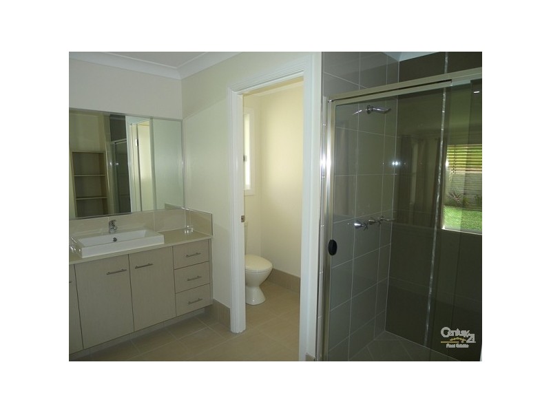 129 McGinn Road, Ferny Grove QLD 4055