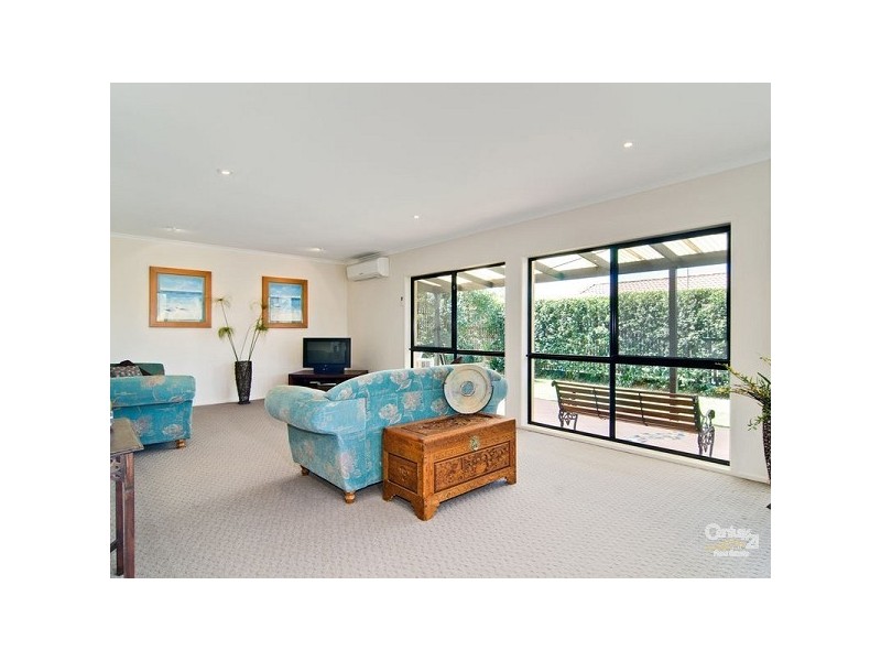 31 Greenock Place, Ferny Grove QLD 4055