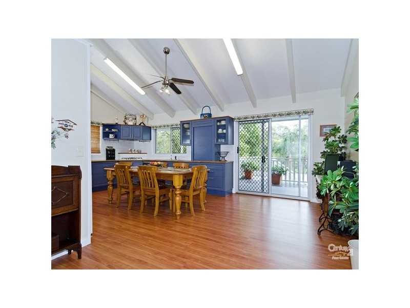22 Persimmon Street, Ferny Grove QLD 4055