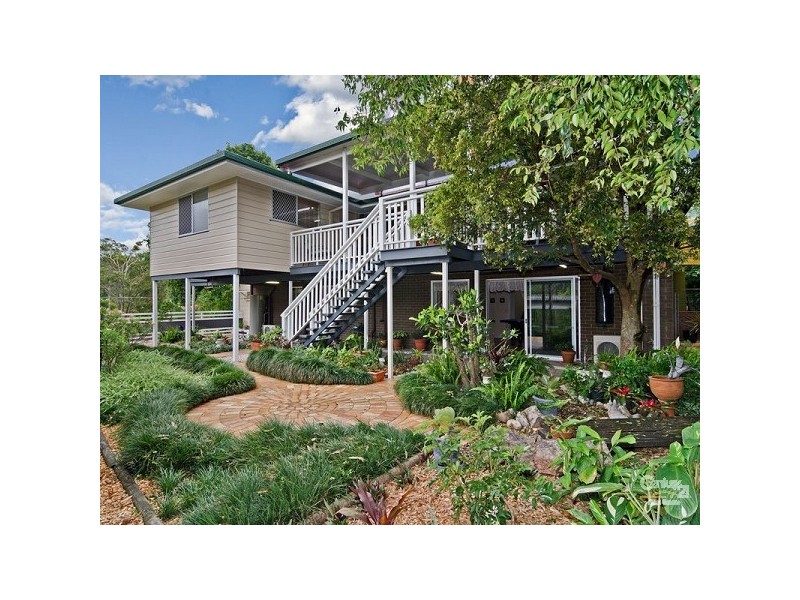 22 Persimmon Street, Ferny Grove QLD 4055