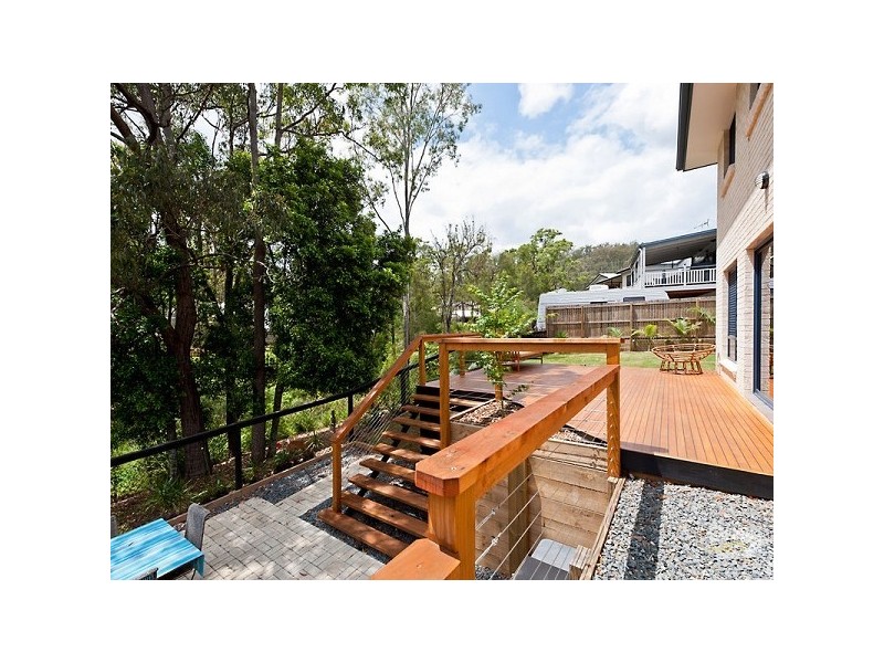 8 Highbury Place, Upper Kedron QLD 4055