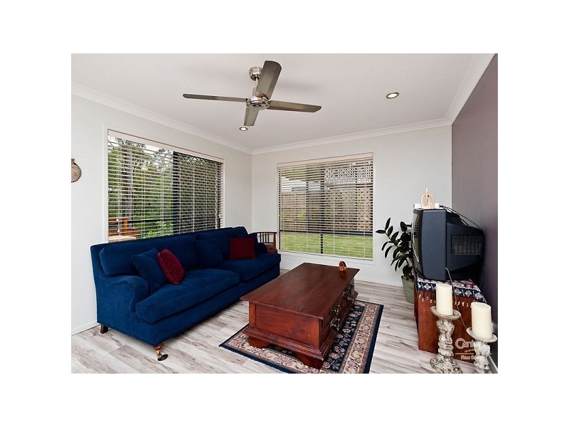 8 Highbury Place, Upper Kedron QLD 4055