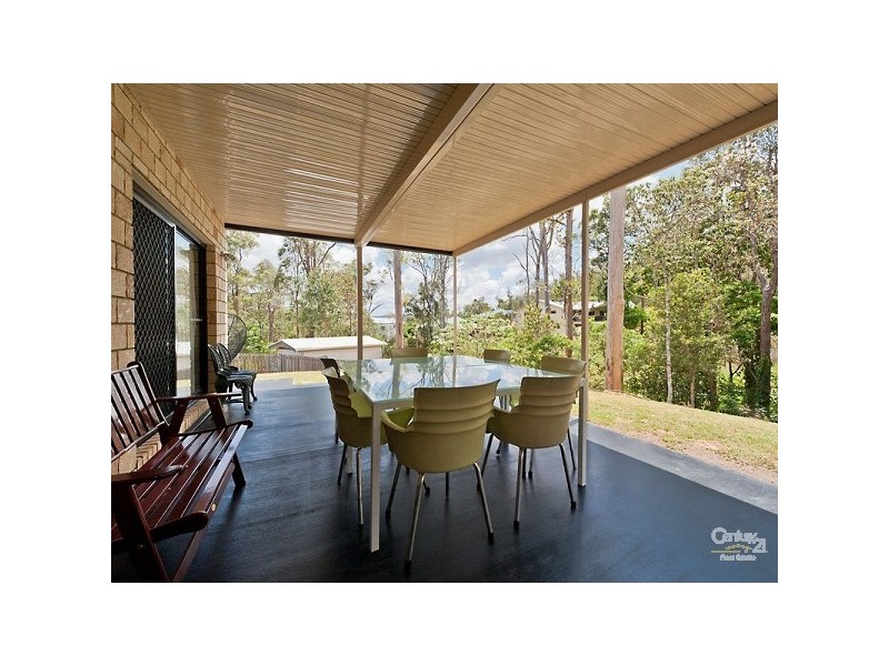 24 Oaklands Place, Upper Kedron QLD 4055