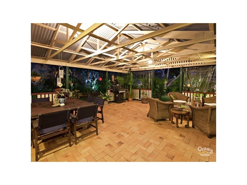 18 Kinross Place, Ferny Grove QLD 4055