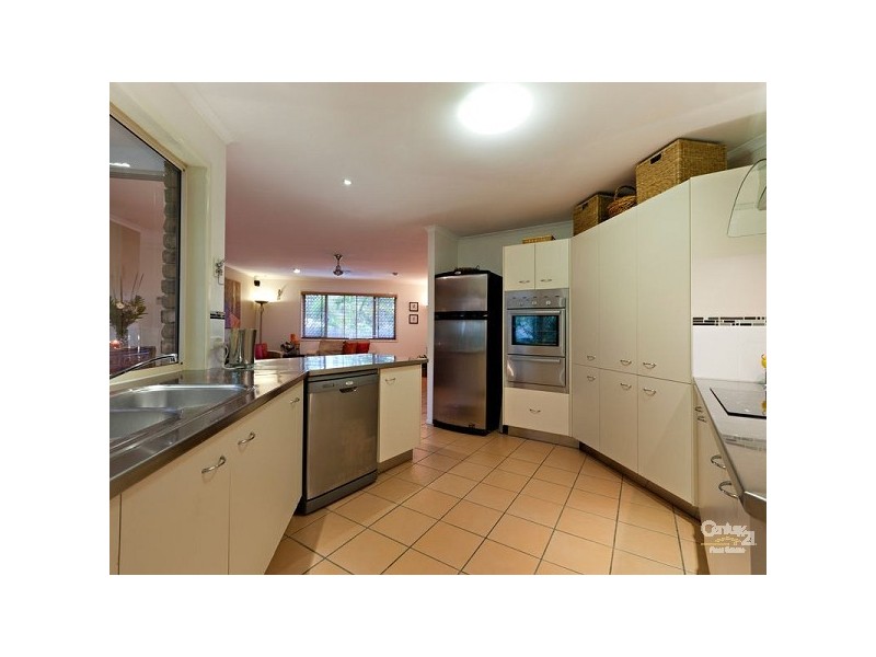 18 Kinross Place, Ferny Grove QLD 4055