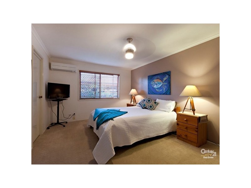 18 Kinross Place, Ferny Grove QLD 4055