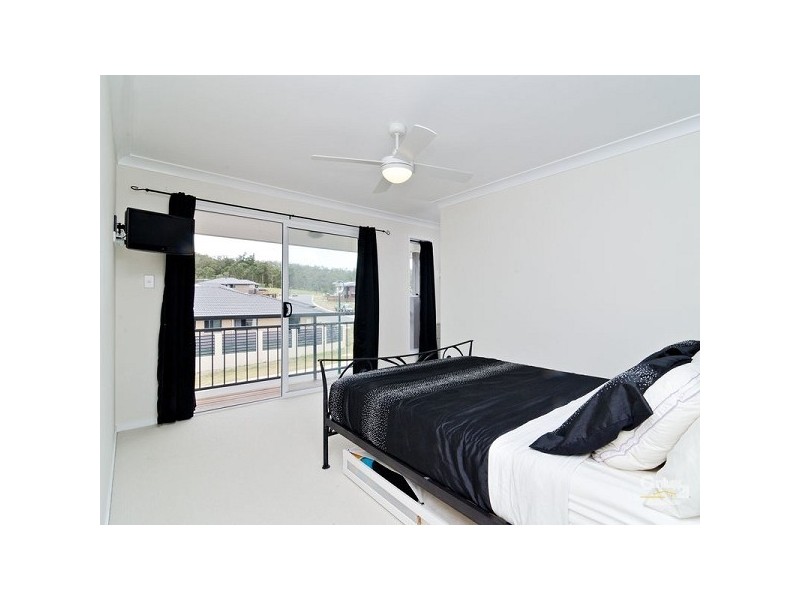 4 Osprey Place, Upper Kedron QLD 4055