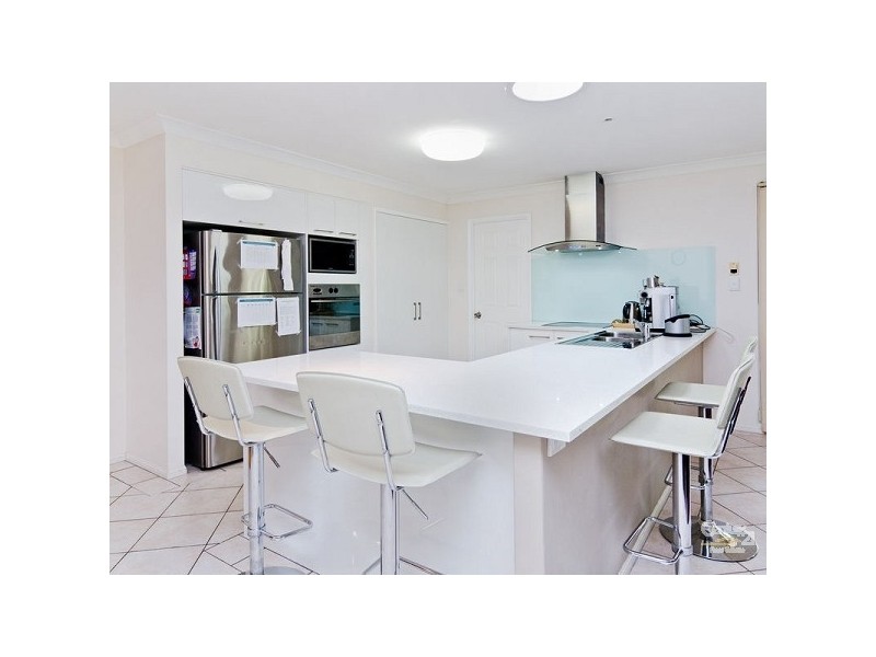 10 Carolyn Place, Ferny Grove QLD 4055