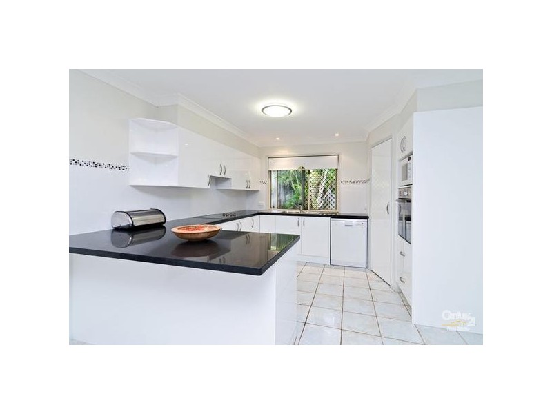 10 Fortrose Place, Ferny Grove QLD 4055