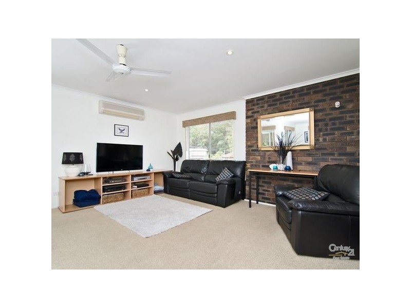 3 Wallaroy Court, Ferny Hills QLD 4055